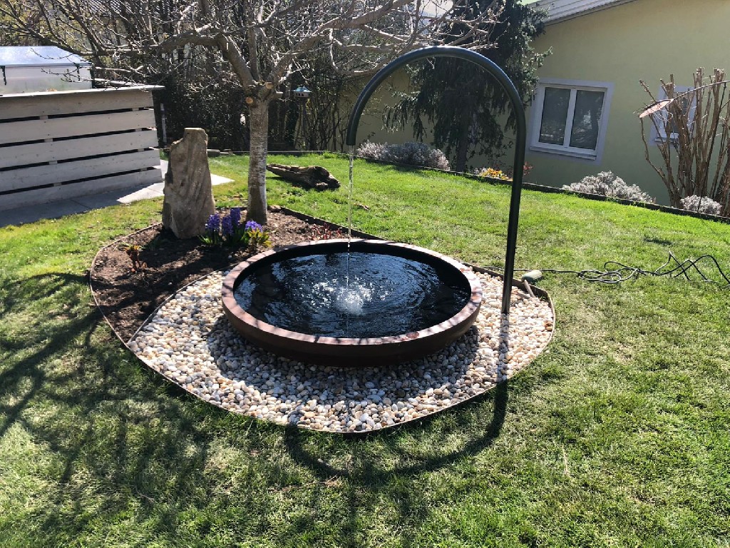 Brunnen aus Cortenstahl Exklusiv Qualität Wasserschale Wassertrog LaKra, Brunnen, Brunnen für den Garten, Brunnen rund, Brunnen modern, Garten Deko Brunnen aus Edelrost, Wasserspiele extravagant,